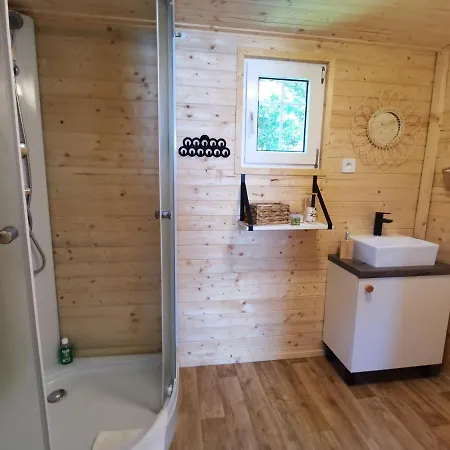 Maly Kusok Raja Semesterbostad *